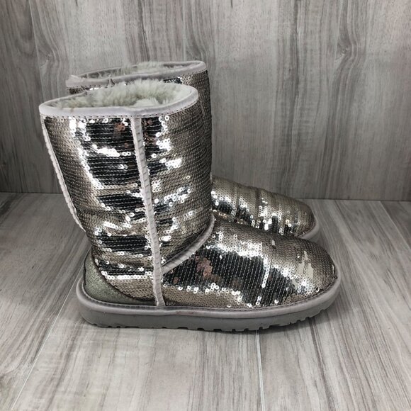 UGG Boots Women's 6 Silver Sequin Shearling Lined Winter Slip On - Picture 3 of 11